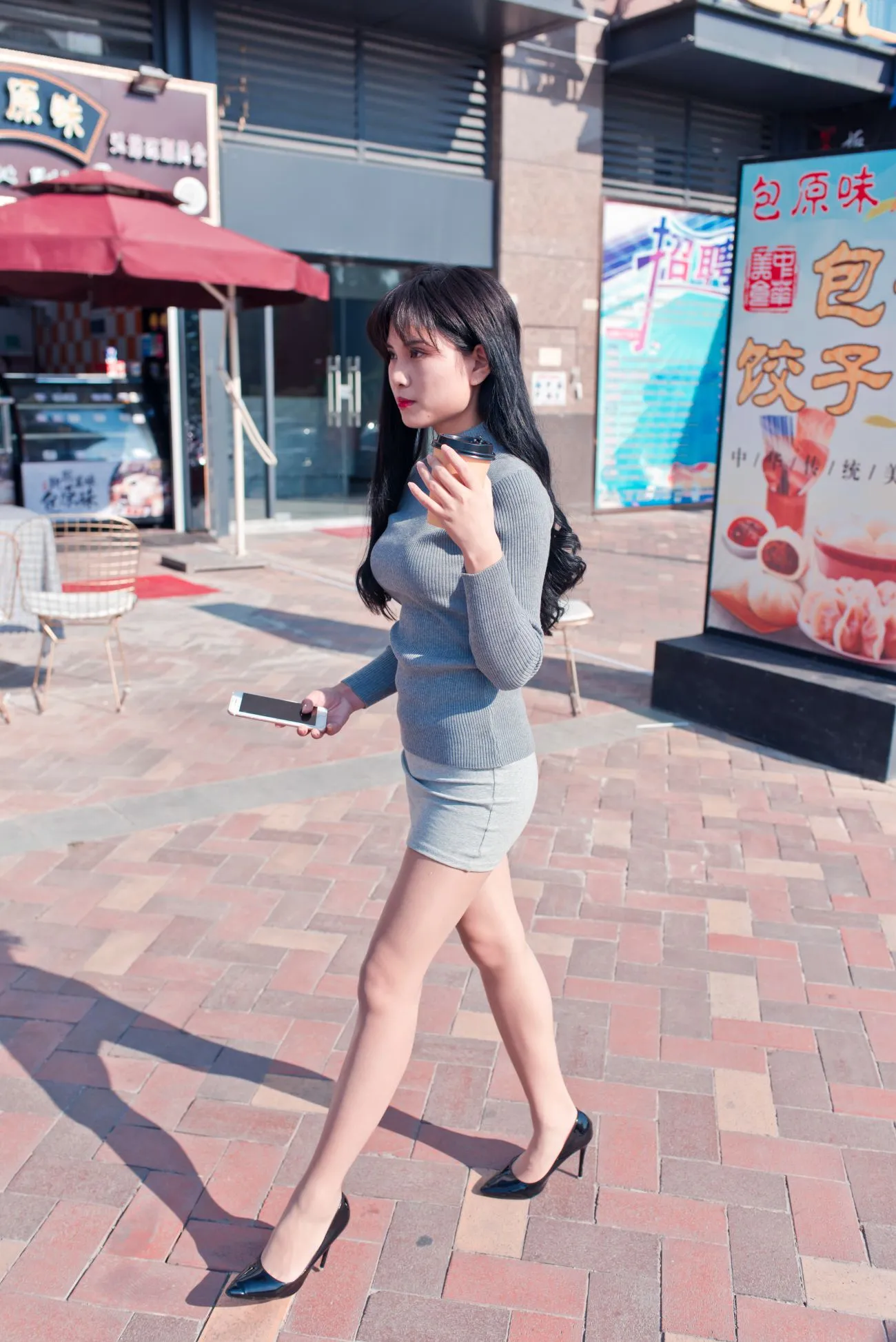 [Mzsock] NO.084 The cute girl in short skirt and silk stockings in the leisure bookstore street photography#[79P]-55